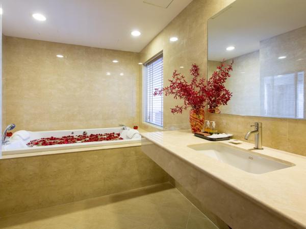 Riche Hua Hin Hotel - SHA Plus : photo 1 de la chambre room #126866025