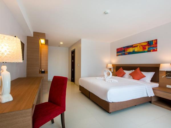 Riche Hua Hin Hotel - SHA Plus : photo 4 de la chambre suite avec jacuzzi