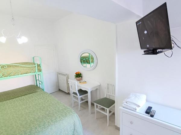 Hotel Casa Nicola : photo 6 de la chambre chambre quadruple