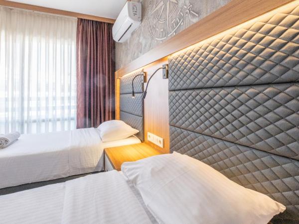 Hotel Sunday Beach : photo 7 de la chambre chambre double - vue sur terres