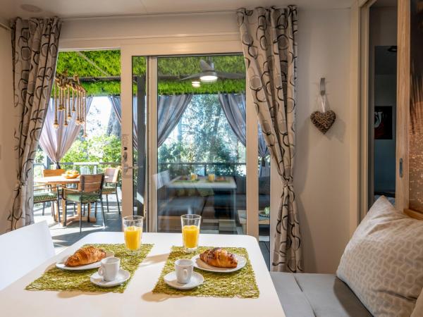 Mobile Home JOY Porton Biondi : photo 7 de la chambre mobile home