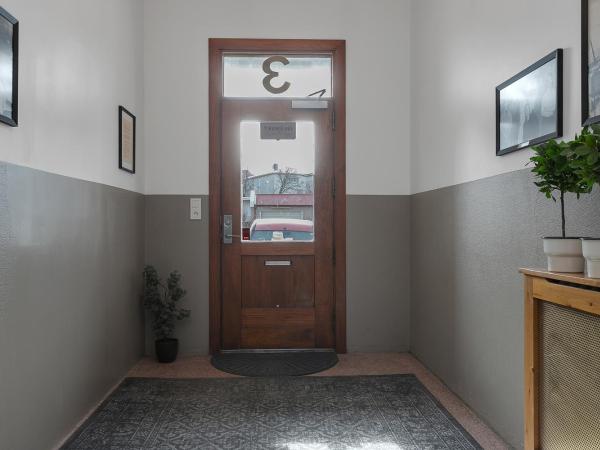 NN Urban Guesthouse : photo 4 de la chambre chambre double avec salle de bains privative