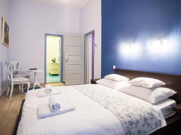 Budapest Rooms Bed and Breakfast : photo 1 de la chambre chambre double deluxe avec douche