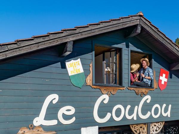 Le Coucou Hotel Restaurant & Lounge-Bar : photo 9 de la chambre chambre alpine (salle de bains commune)