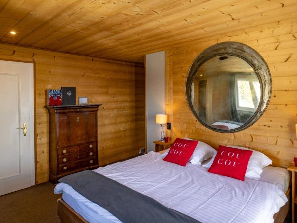 Le Coucou Hotel Restaurant & Lounge-Bar : photo 5 de la chambre chambre chalet chic - vue sur montagnes