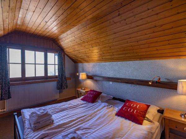 Le Coucou Hotel Restaurant & Lounge-Bar : photo 6 de la chambre chambre alpine (salle de bains commune)