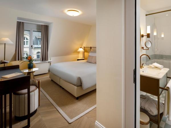 Small Luxury Hotel Ambassador Zurich : photo 4 de la chambre hébergement classique ambassadeur plus