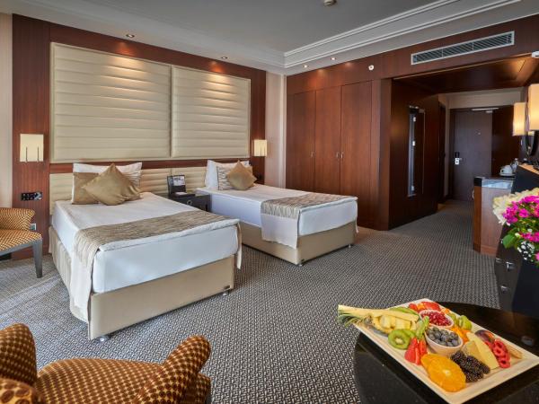 Calista Luxury Resort : photo 5 de la chambre chambre familiale