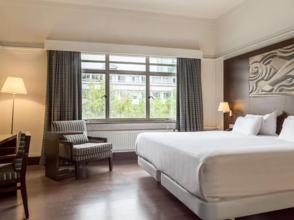 NH Atlanta Rotterdam Hotel : photo 4 de la chambre chambre lits jumeaux supérieure