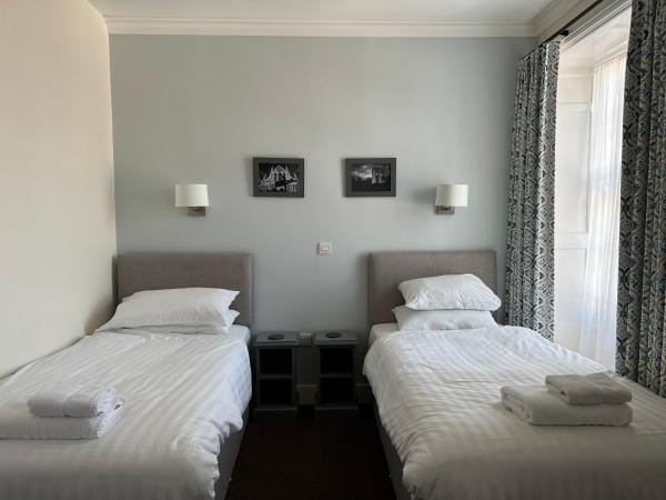 The Bar Convent Guest House : photo 9 de la chambre chambre lits jumeaux