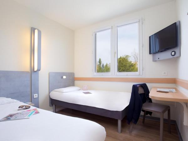 ibis budget Aubagne Paluds Agora : photo 4 de la chambre chambre triple