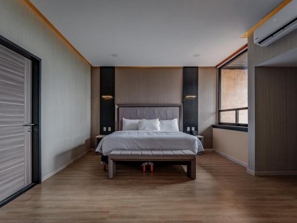 Hotel Kavia Premium - Paseo Montejo : photo 2 de la chambre suite deluxe avec lit king-size