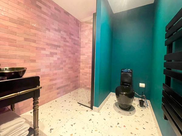 NUITS D'EXIL : photo 5 de la chambre suite avec jacuzzi