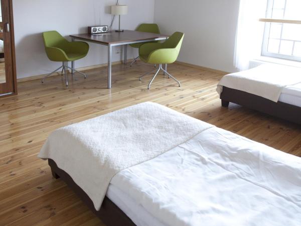 Hostel Międzynarodowe Centrum Spotkań Młodzieży : photo 2 de la chambre pokój trzyosobowy ze wspólną łazienką