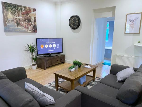 Roost Hill Guest House - Free Parking : photo 1 de la chambre suite deluxe