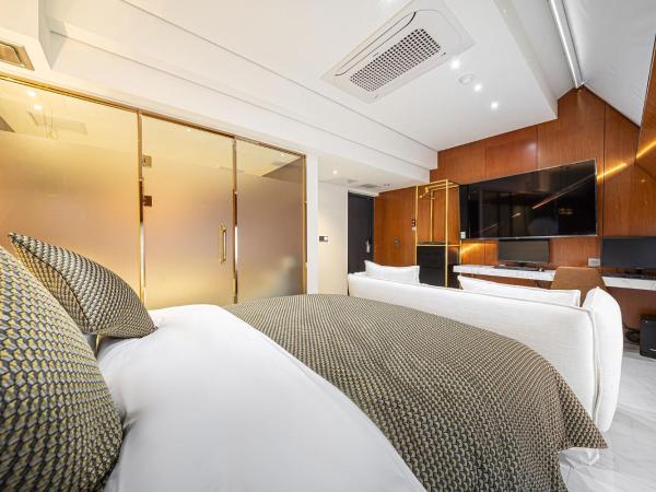 Jongno Olive Hotel : photo 10 de la chambre suite avec balcon