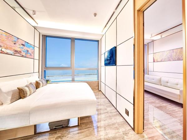Regala Skycity Hotel : photo 2 de la chambre suite - vue sur mer