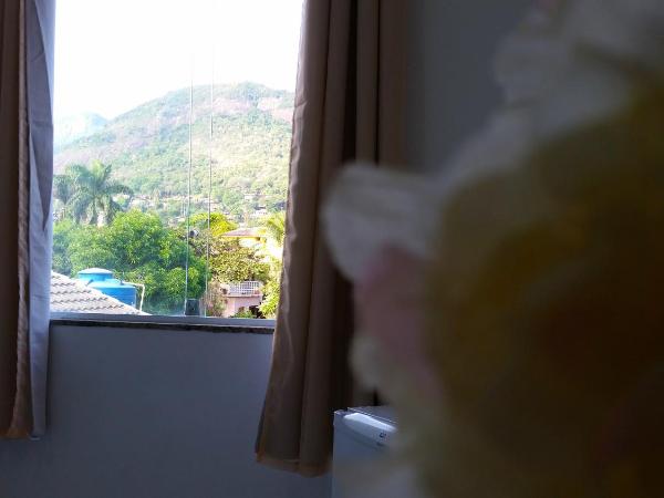 Pousada da Gigoia - Barra da Tijuca : photo 2 de la chambre chambre quadruple