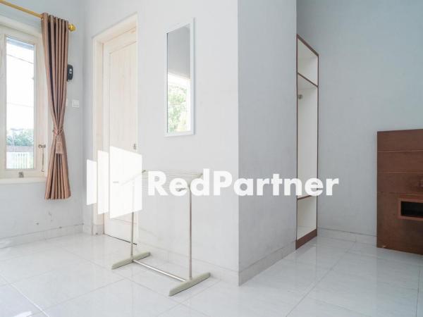 House Acasia Syariah near Universitas Aisyiah Yogyakarta Mitra RedDoorz : photo 4 de la chambre chambre deluxe