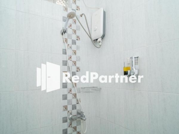 House Acasia Syariah near Universitas Aisyiah Yogyakarta Mitra RedDoorz : photo 5 de la chambre chambre double Économique