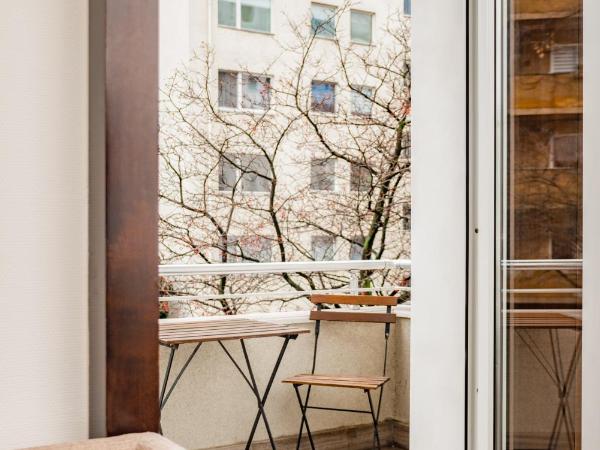 Quentin Design Hotel Berlin : photo 3 de la chambre chambre double deluxe avec balcon