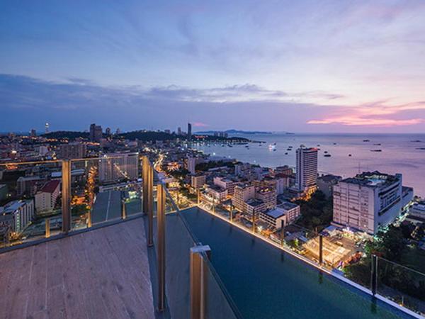 The Base Central Pattaya Holiday ML : photo 5 de la chambre appartement - vue sur mer
