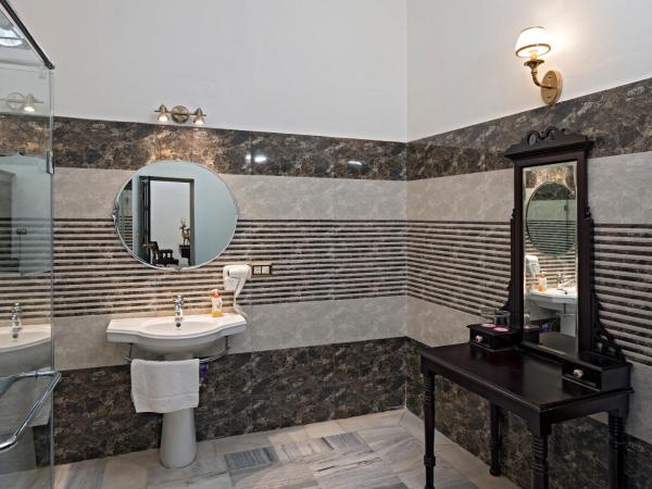 Hotel Narain Niwas Palace : photo 5 de la chambre deluxe double room- free early check in by 3 hours (subject to room availability),complimentary welcome drink,10% discount on food in imperial lancers,10% discount on spa