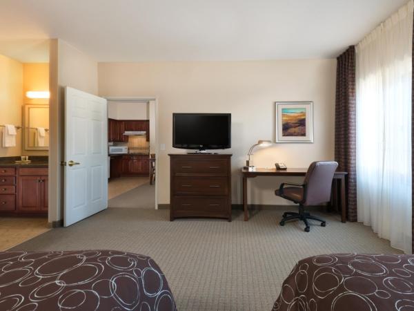 Staybridge Suites Tucson Airport, an IHG Hotel : photo 2 de la chambre suite 2 chambres avec douche accessible aux personnes à mobilité réduite / non-fumeurs