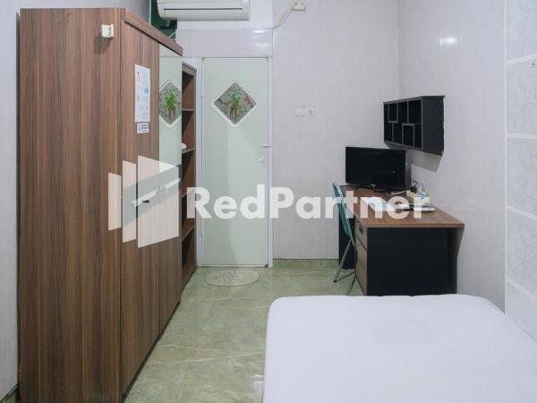 Pondok Hijau Syariah Mitra RedDoorz At Citraland Surabaya : photo 5 de la chambre chambre simple