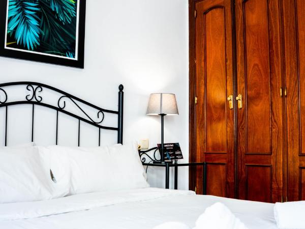 Marbella Village : photo 6 de la chambre appartement avec balcon