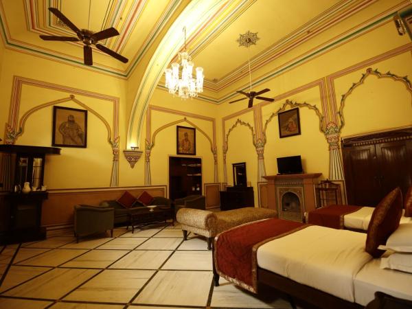 Hotel Narain Niwas Palace : photo 6 de la chambre kanota suite- free early check in by 3 hours (subject to room availability),complimentary welcome drink,10% discount on food in imperial lancers,10% discount on spa