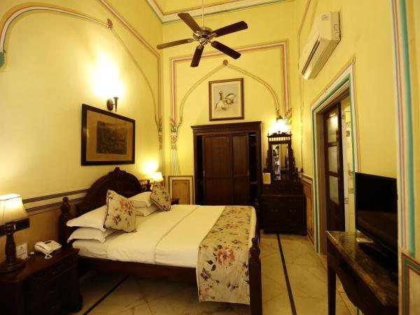 Hotel Narain Niwas Palace : photo 3 de la chambre standard double room-  free early check in by 3 hours (subject to room availability),complimentary welcome drink,10% discount on food in imperial lancers,10% discount on spa