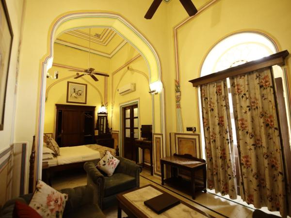Hotel Narain Niwas Palace : photo 4 de la chambre standard double room- free early check in by 3 hours (subject to room availability),complimentary welcome drink,10% discount on food in imperial lancers,10% discount on spa