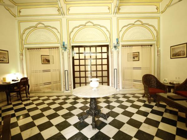 Hotel Narain Niwas Palace : photo 10 de la chambre garden suite-  free early check in by 3 hours (subject to room availability),complimentary welcome drink,10% discount on food in imperial lancers,10% discount on spa