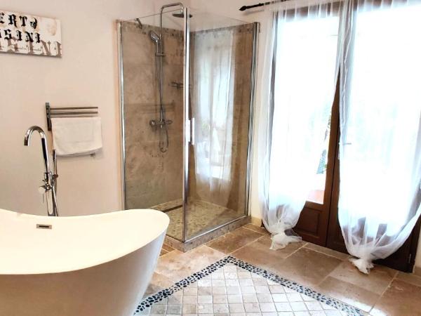 Maison Prestige Saint Tropez by Roberto Geissini : photo 6 de la chambre suite présidentielle