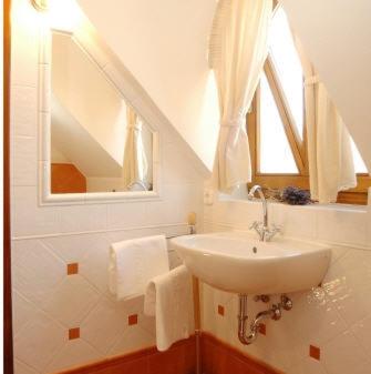 Koczor Winery & Guesthouse : photo 4 de la chambre chambre double