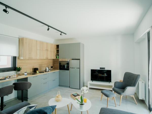 Comninon Suites : photo 8 de la chambre appartement avec balcon