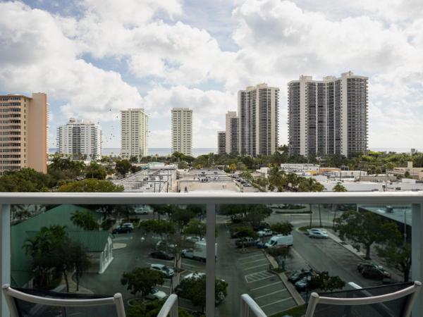 Residence Inn by Marriott Fort Lauderdale Intracoastal : photo 6 de la chambre suite lit king-size - vue sur océan