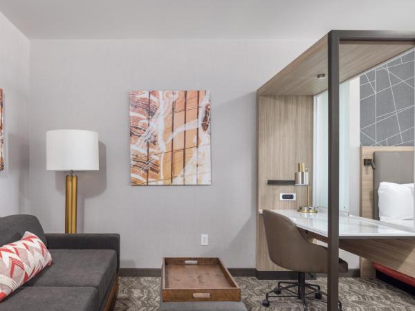 SpringHill Suites by Marriott Tucson at The Bridges : photo 2 de la chambre suite with two queen trundle beds 