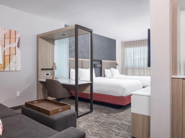 SpringHill Suites by Marriott Tucson at The Bridges : photo 1 de la chambre suite with two queen trundle beds 
