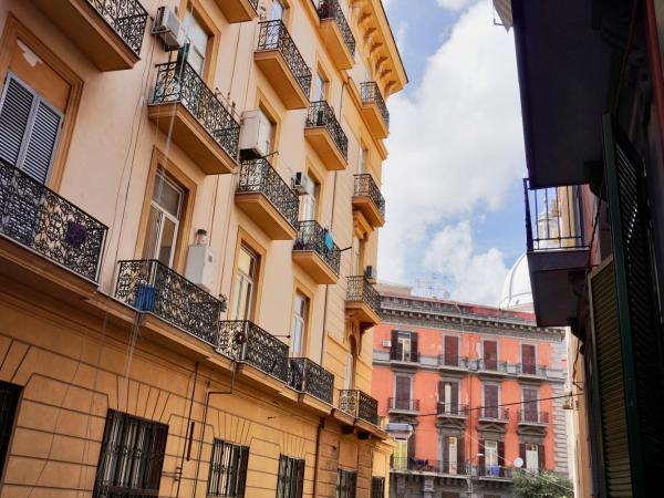 Macchiato Suites Boutique Guest House : photo 7 de la chambre chambre double avec balcon