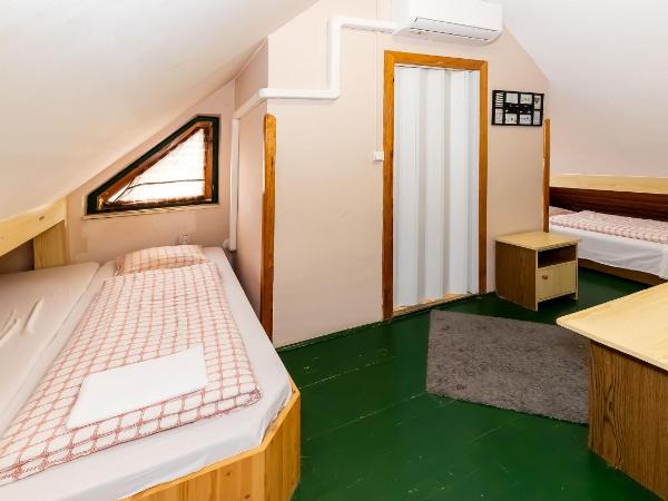 Csillagtúra Panzió : photo 3 de la chambre chambre lits jumeaux Économique