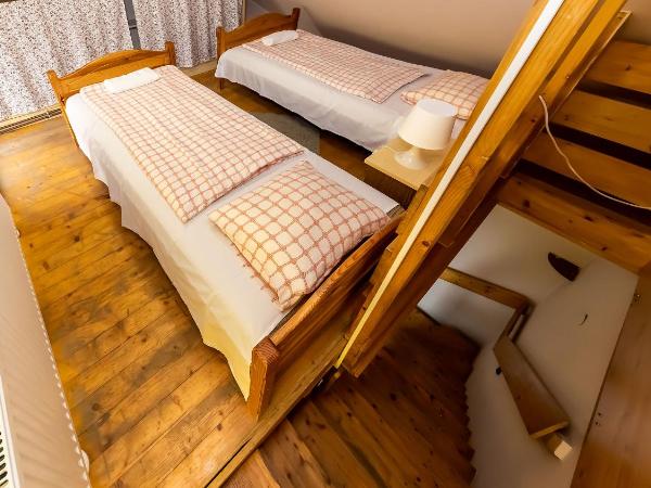 Csillagtúra Panzió : photo 10 de la chambre appartement avec balcon