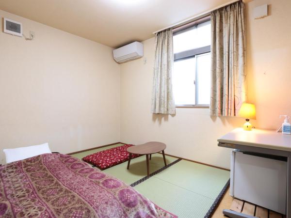 プチバスケット : photo 1 de la chambre chambre double ou lits jumeaux avec salle de bains commune