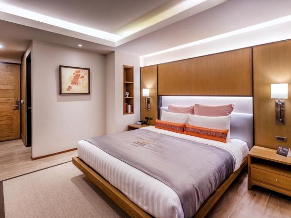 Jomkitti Boutique Hotel : photo 4 de la chambre chambre lit king-size de luxe avec balcon