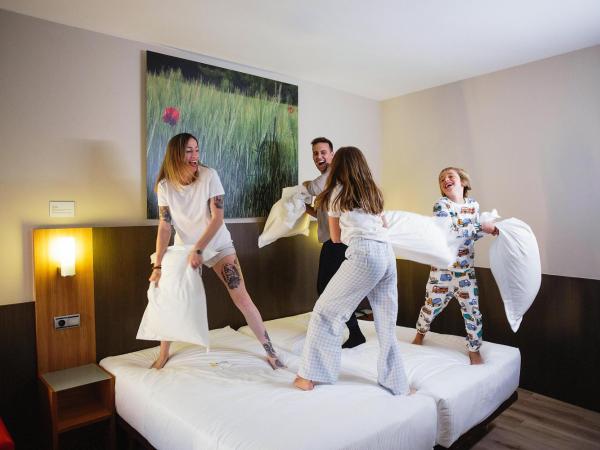 Maisonnave : photo 4 de la chambre chambre familiale