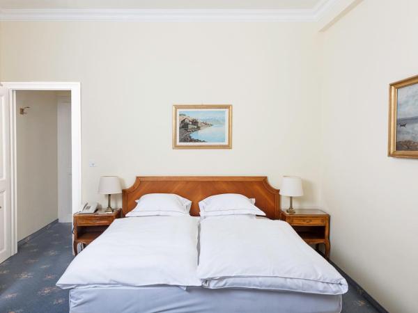 Hotel Victoria Glion : photo 4 de la chambre chambre simple standard - vue sur lac