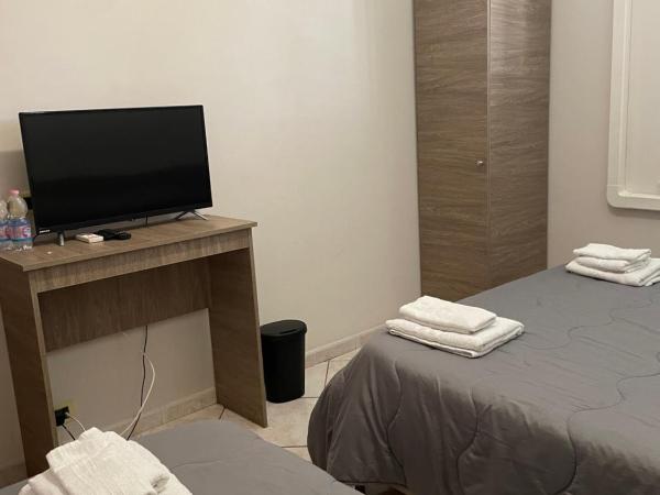 Airport Tourist's Home : photo 2 de la chambre chambre lits jumeaux