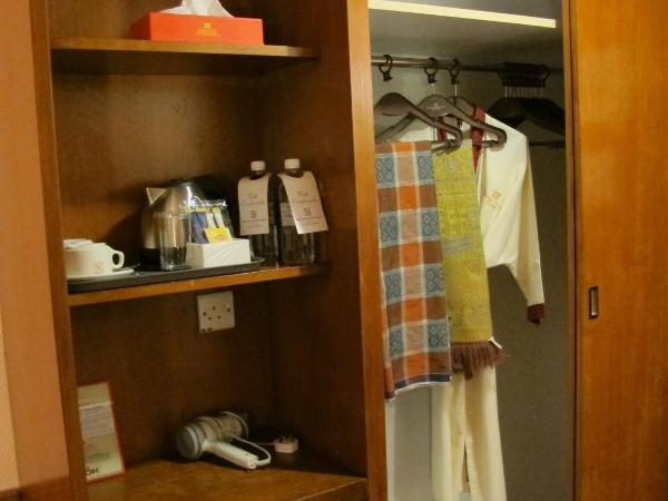Hotel Grand Continental Kuching : photo 5 de la chambre chambre double ou lits jumeaux premium