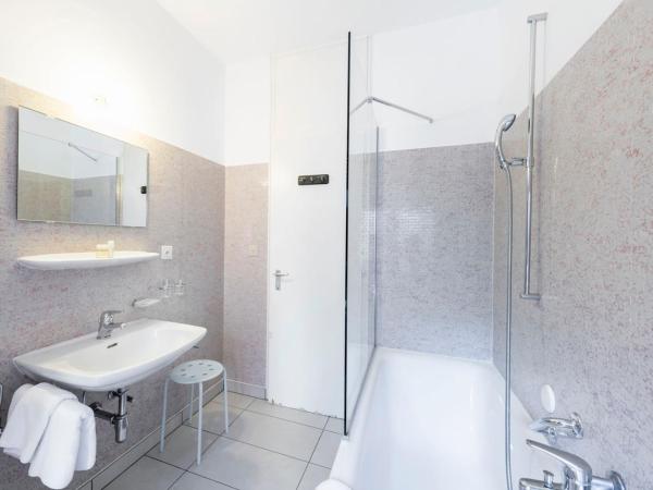 Hotel Atlantico : photo 4 de la chambre chambre triple